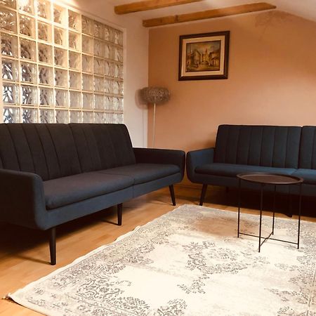 Central Apartment Pristina Eksteriør bilde
